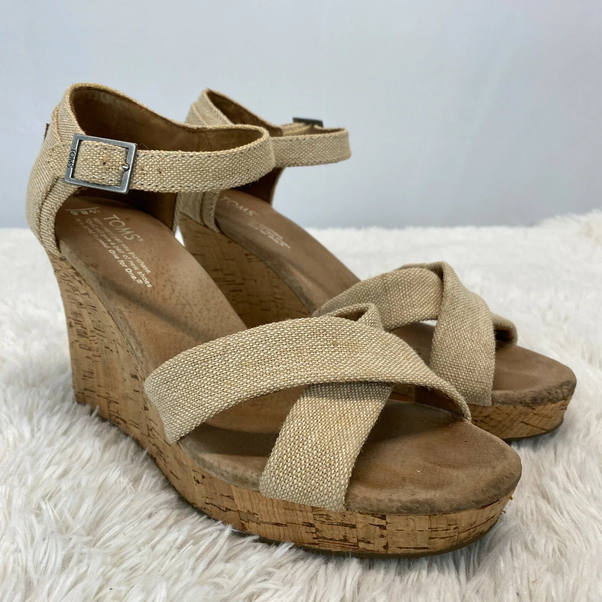 Toms shop beige wedges