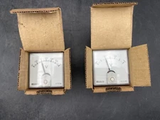 Lot Of 2 Chauvin Arnoux 533325 001 549370 003 Voltmeter