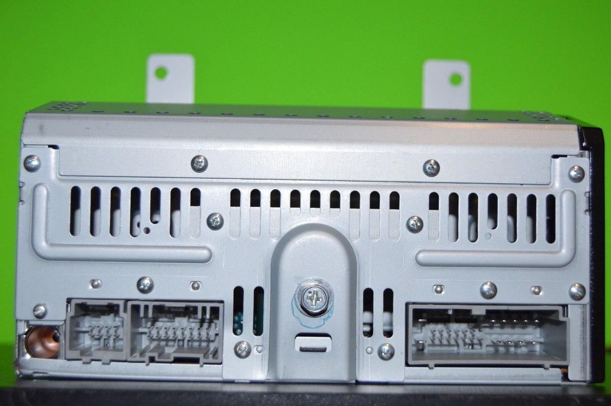 03-11 Lincoln Town Car Soundmark factory CD cassette radio stereo