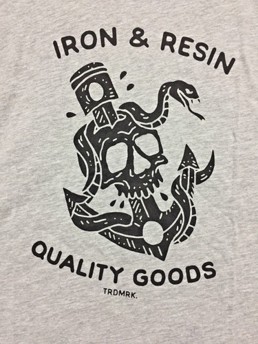¡NUEVO SIN ETIQUETAS! Camiseta de anclaje de calavera de hierro y resina gris brezo para hombre XLarge. Hecho en EE. UU. - Imagen 2 de 8