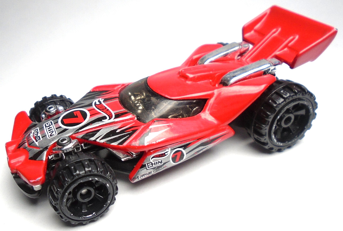 2021 HOT WHEELS BLADE RAIDER #7 RED 1:64 DIECAST 3" RACE CAR WITH SILVER & BLACK