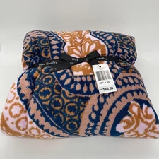 Vera Bradley Throw Blanket Warm Soft 12408-X60 Fern Paisley Pattern 80" x 50"