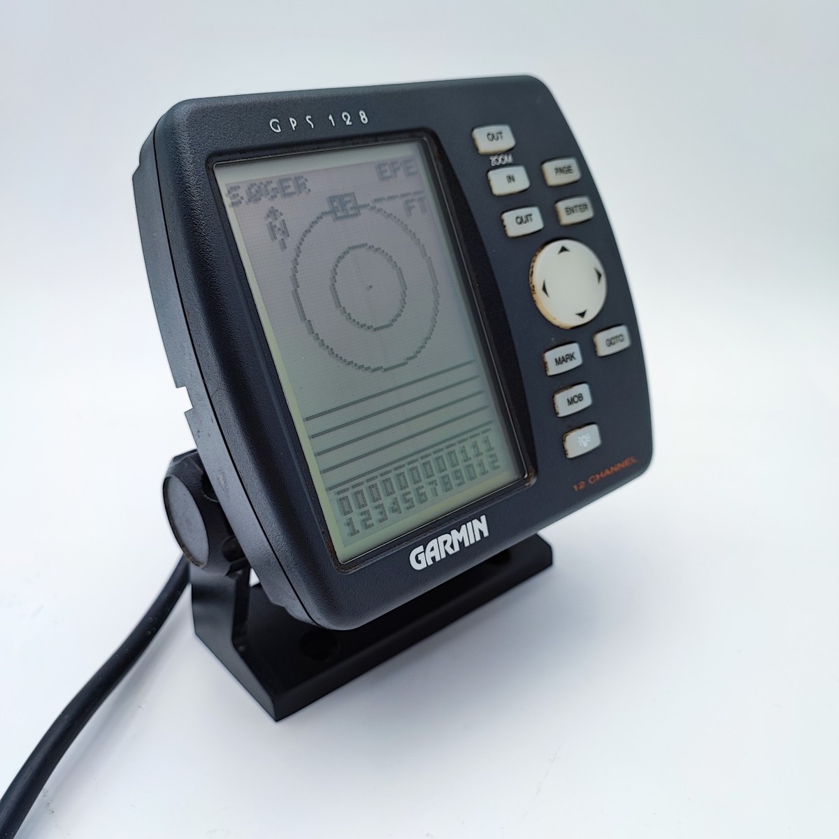 GARMIN GPS 128 12 Channel Marine Navigator FLUSH NMEA0183 011