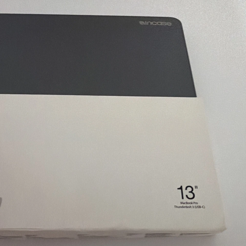 Incase Hardshell Case for MacBook Air 13" Snap Jacket Dark Gray  - Image 4 of 4