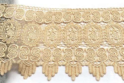 Bordure dentelle découpable Kiddo 8,5" champagne rouge vert blanc cassé noir gris par Yard - Photo 9/14