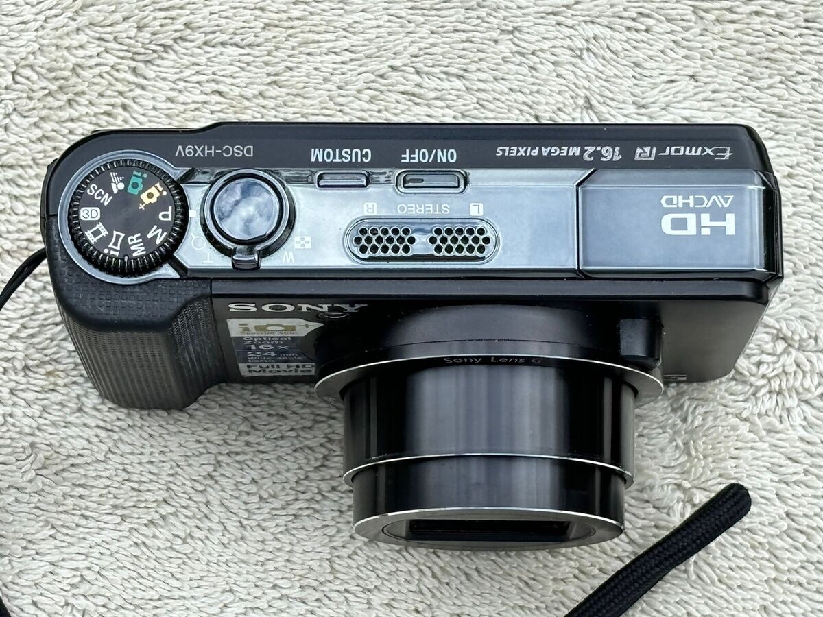Sony Cyber-shot DSC-HX9V 16.2MP Digital Camera Read Listing Sony Cyber-shot DSC-HX9V 16.2MP Digital Camera Read Listing