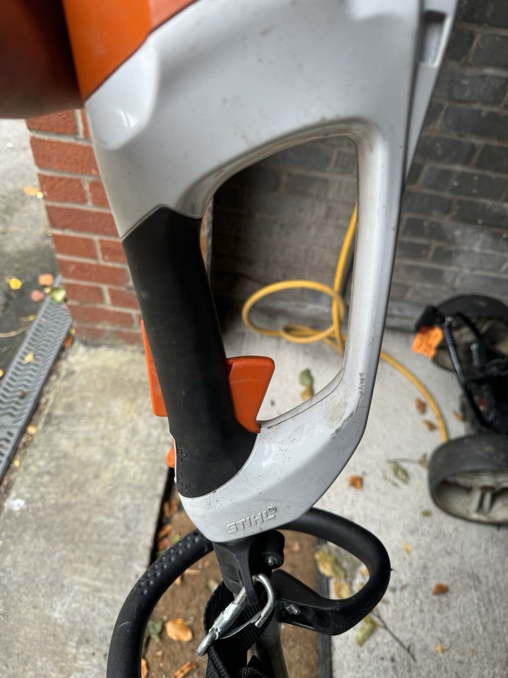 STIHL HLA 65 LONG REACH BATTERY CORDLESS HEDGE TRIMMER eBay