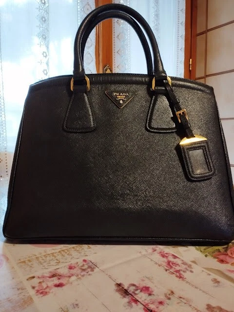 Prada Galleria Black Large Saffiano Lux Leather One Season Used