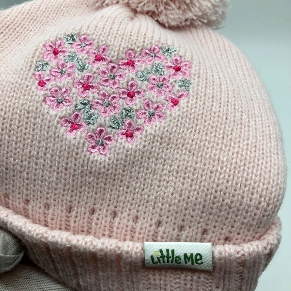 NUEVO CON ETIQUETAS Little Me 12M-24M Rosa Pom Pom Invierno Sombrero Gorro Mitones Conjunto Niñas Tejido Foto 3 de 4