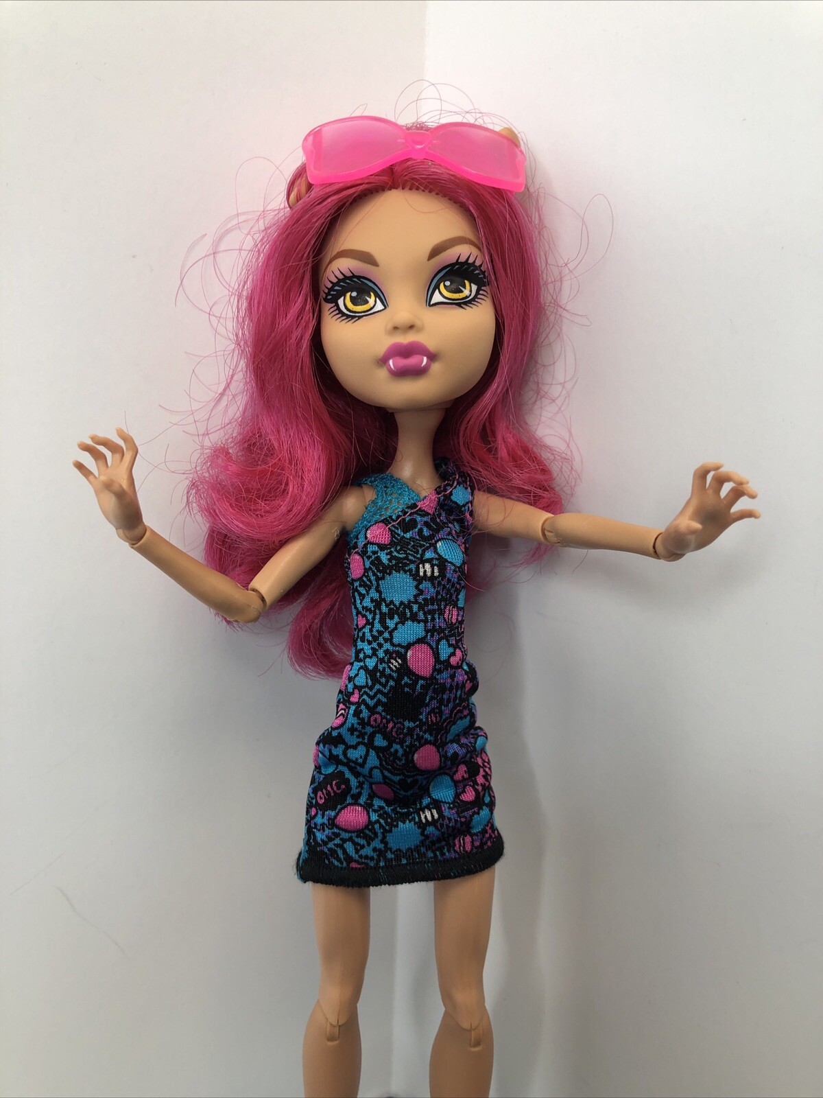 10.5&rdquo; Mattel Monster High Doll Howleen Wolf Ghoul Fair Pin