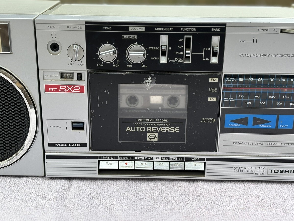 VINTAGE TOSHIBA RT-SX2 AM/FM STEREO BOOMBOX AUTOREVERSE CASSETTE