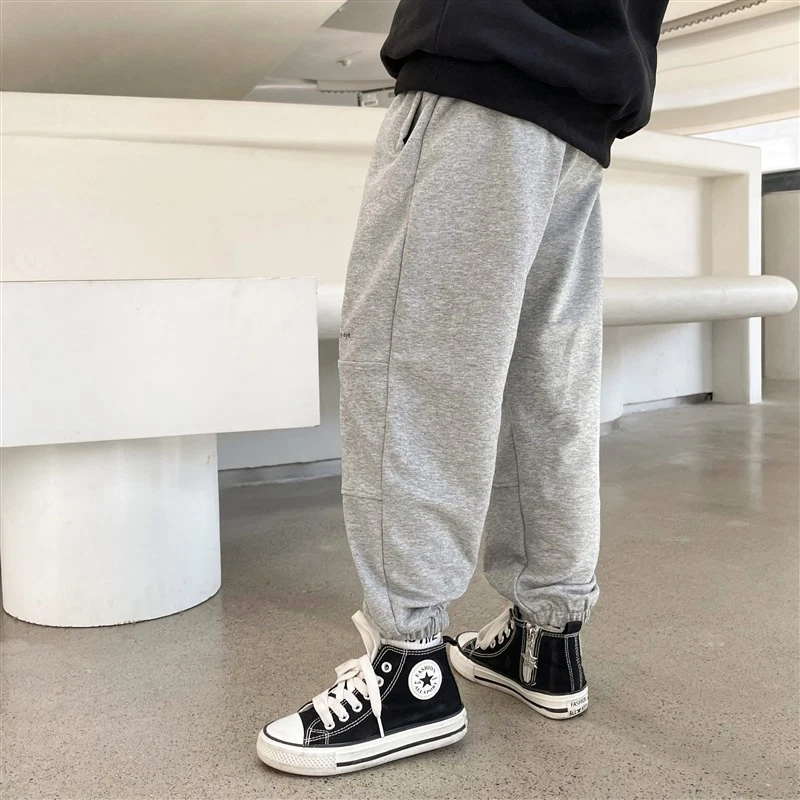 Pantalones para niño Primavera y Otoño Nueva Ropa Interior Pantalones Informales Pantalones Deportivos para niños Foto 4 de 4