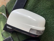 Nissan Serena Import C25 Lato Passeggero Vicino NSF Specchio Bianco QX1