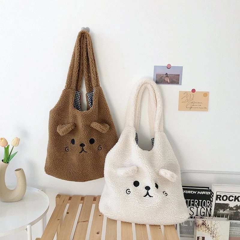 Imitation handbags sales