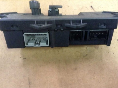 FRONT RIGHT DOOR LOCK WINDOW SWITCH FITS 04 05 06 07 08 CHRYSLER PACIFICA - Picture 3 of 12
