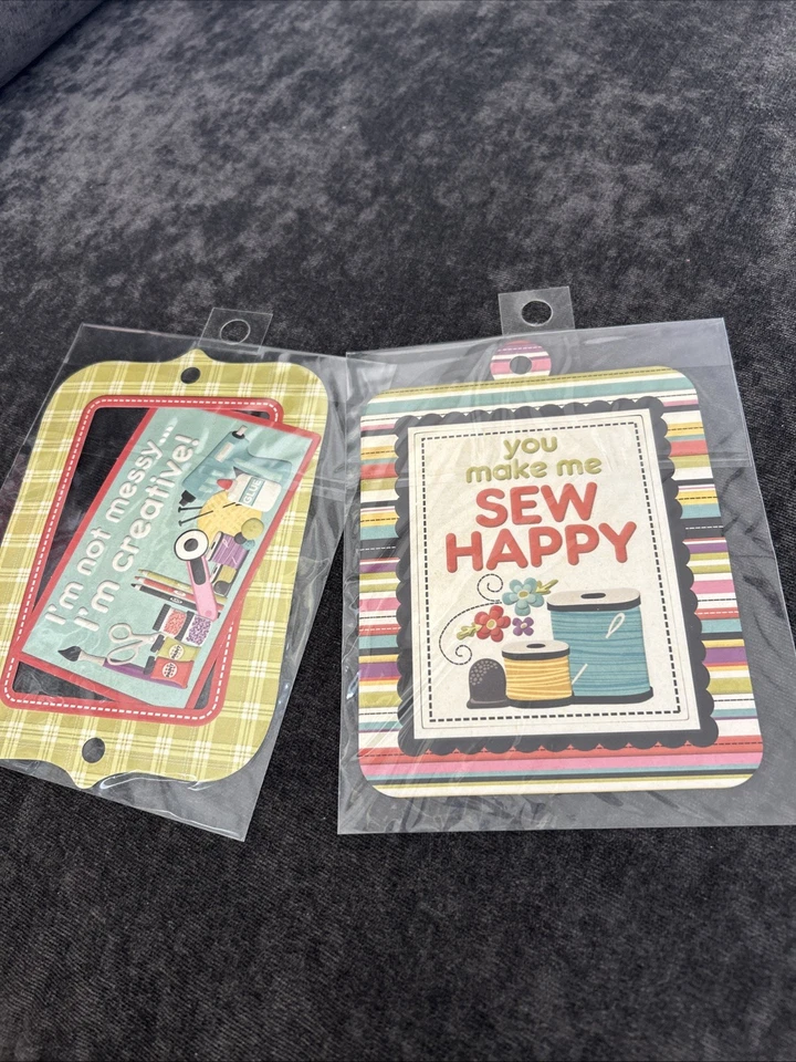 Paquete de papel WRMK Love 2 Craft 12x12 con troquelados y pegatinas de aglomerado Foto 3 de 4