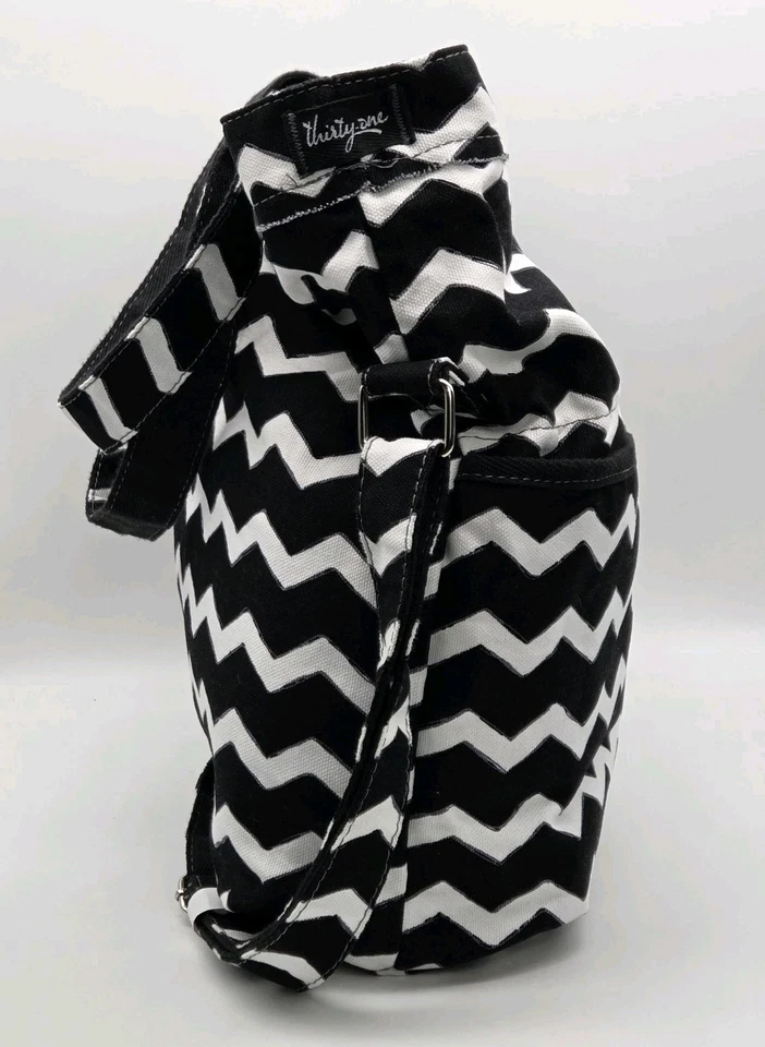 Bolso de Mano Thirty One Retro Metro Blanco y Negro Chevron Bandolera Correas para el Hombro Foto 3 de 4