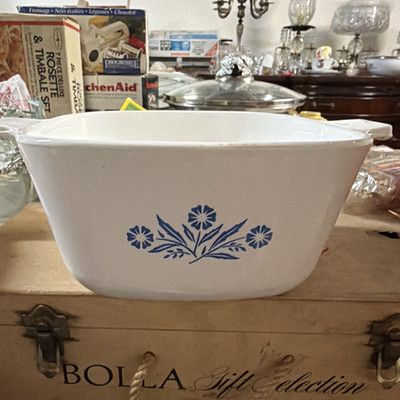 CorningWare 1 3/4 qt White & Blue Floral Casserole Dish P-1 3/4-B