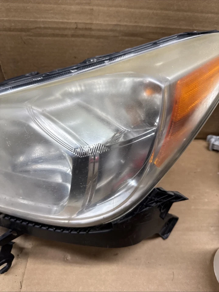 OEM SUBARU FORESTER 2014 2015 2016 Soporte de luz de cabeza Soporte de lámpara izquierda B175 Foto 4 de 4