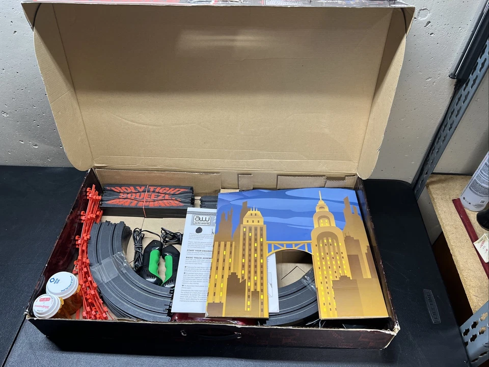 Batman Auto World Ho Eléctrico Slot Car Race Set The Riddler Revenge Completo. Foto 2 de 4