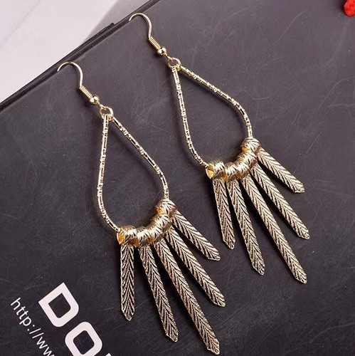 Fashion Women Retro Earrings Carved Leaves Feather Tassel Teardrop Style 1695 - Picture 3 of 7