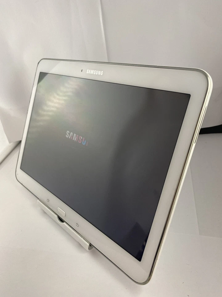 Samsung Galaxy Tab 4 10.1 SM-T530 White Wi-Fi 16GB 10.1" Android Tablet - Image 3 of 4