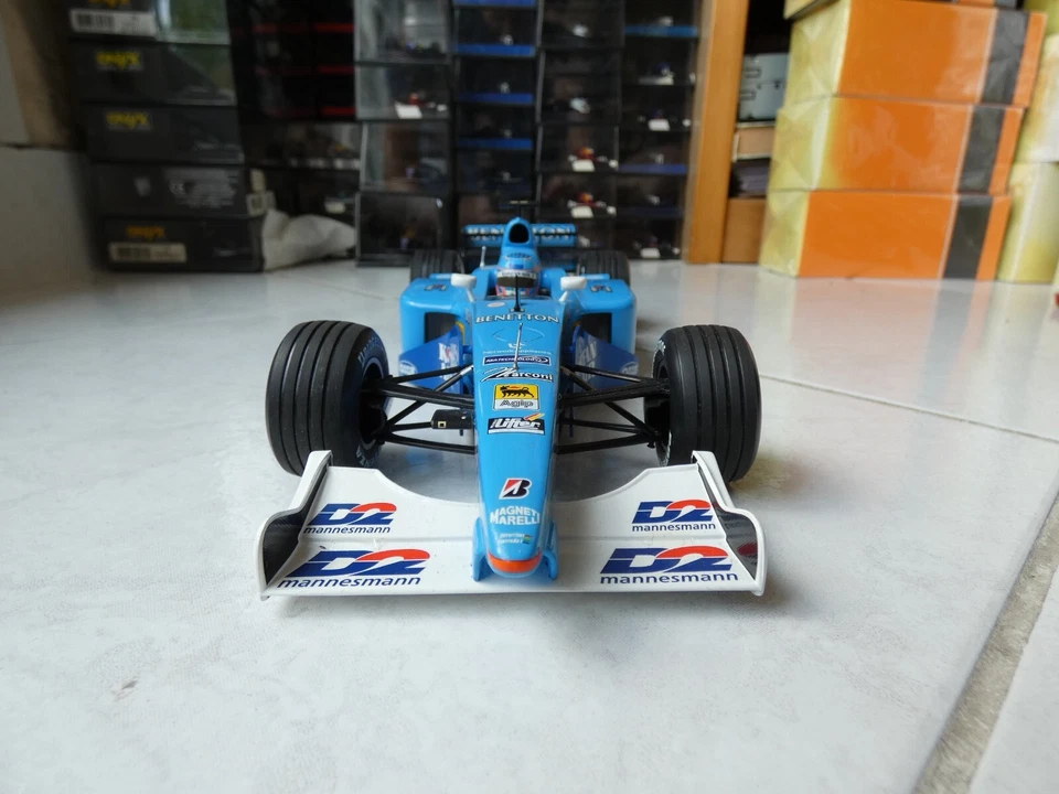 Benetton Renault Showcar 2001 Jenson Button #11 1/18 Minichamps F1 Formula 1 - Immagine 4 di 4