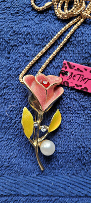 New Betsey Johnson Necklace Rose Pink Love Yellow Decorative Collectible Nice   