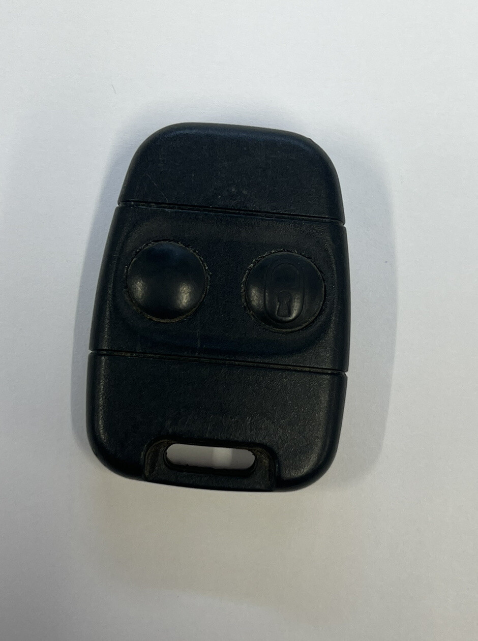 GENUINE LAND ROVER 2 BUTTON REMOTE LOCKING ALARM FOB DISCO DEFENDER