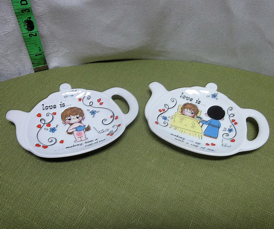 LOVE IS comic-strip Kim Grove vtg porcelain trays 2 two set 1972 tea-spoon dish - Image 2 of 3