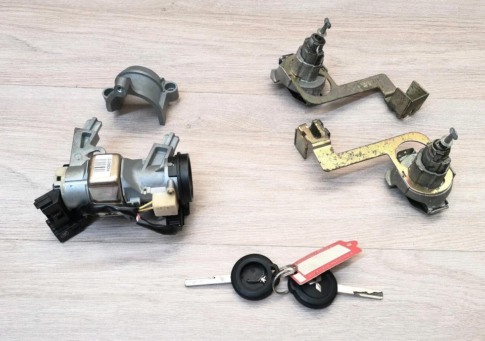 MITSUBISHI COLT CZT 05-12 1.5 GASOLINA 4G15T CANO E CHAVE DE TRAVA DE IGNIÇÃO 4408A010 - Imagem 2 de 4