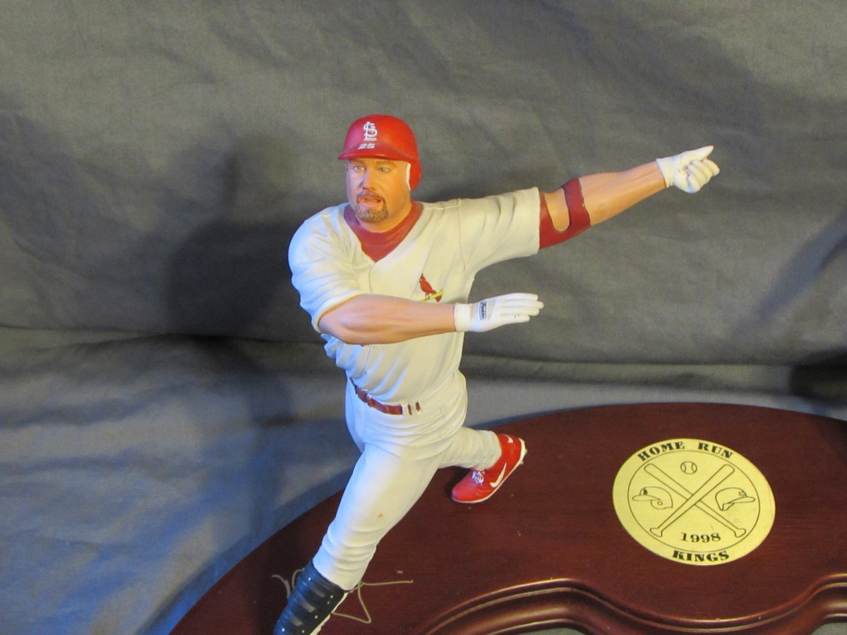 Mark McGwire & Sammy Sosa Danbury Mint Double Ceramic Figure