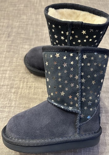 Botas Koolaburra by Ugg Navy Stars para niñas pequeñas talla 6 NUEVAS - Imagen 2 de 9