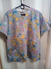 JIJ Scrubs Womens Scrub Top V Neck Retro Daisy Flowers Size 2X