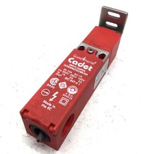 Allen Bradley 21002 Cadet Guard Master Safety Switch 500V 1A W/ Key