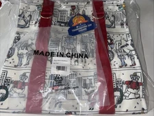 Macy’s Turkey Thanksgiving Day 99th Parade Tote (Floats / Wreath / NYC/Santa)