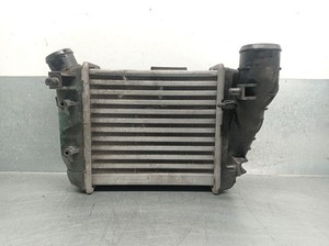 8E0145806C ZWISCHENKÜHLER / 8E0198806 / 5778096 FÜR AUDI A4 B6 8E2 2.5 TDI