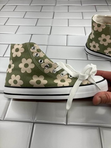 Womens High Top Canvas Sneakers Lace Up Green W/ Flowers Casual Shoes Sz 8 NEW - Picture 4 of 12