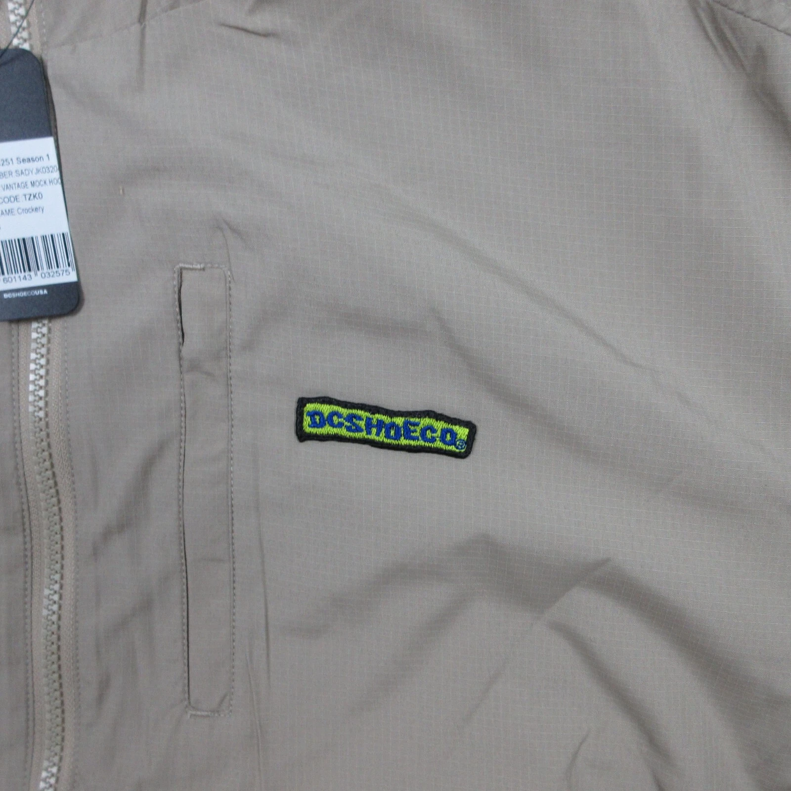 DC Shoe Co Jacket Mens Medium Beige Ripstop Vented Packable Hood Outdoor Vantage - product detail image 2