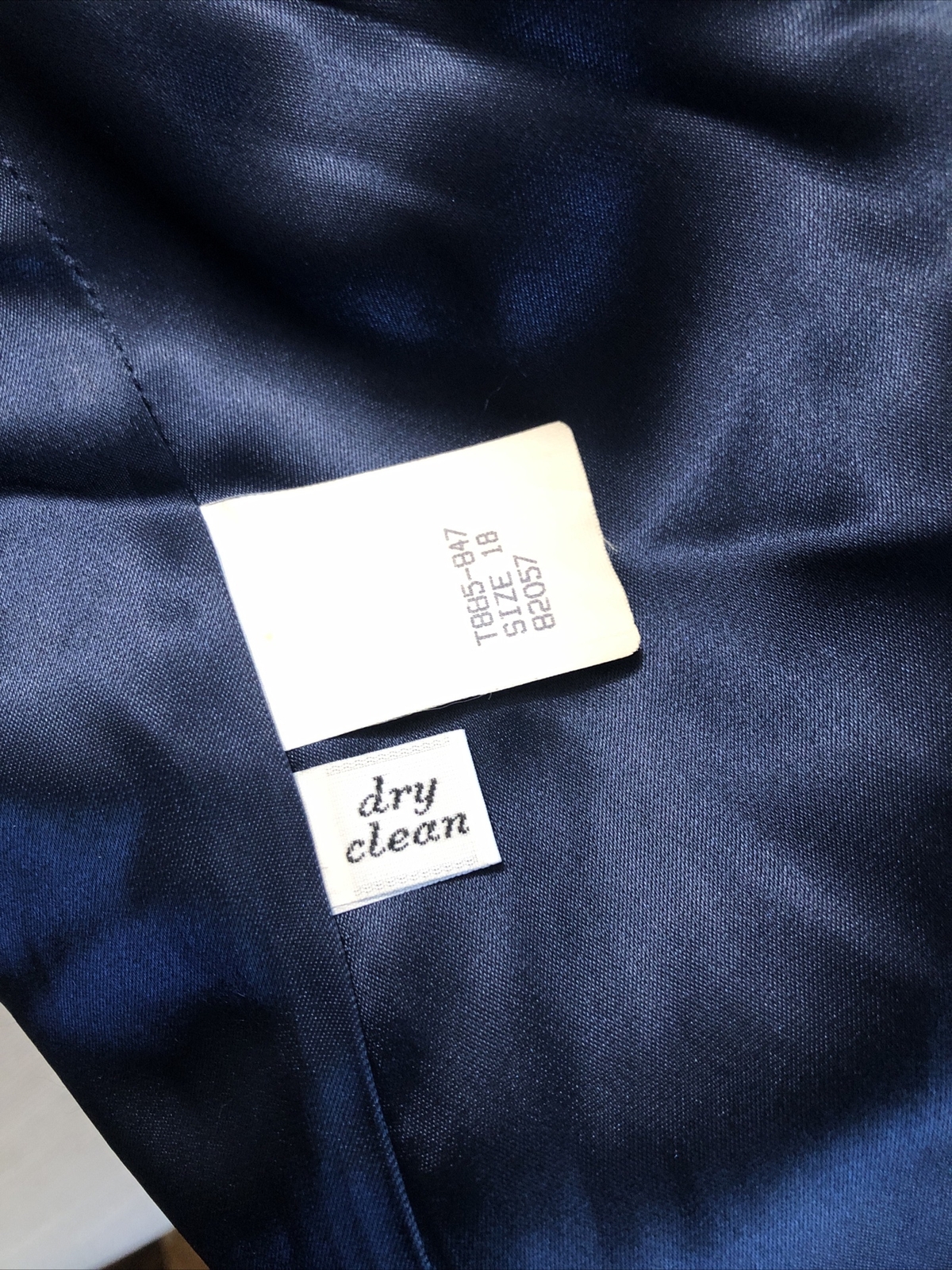 Pendleton Women’s Navy Virgin Wool 2 Button Pea C… - image 8