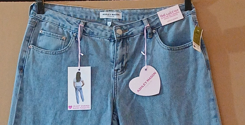 Girls Jeans size 13/31 By Ashley Mason Premium with Heart Shaped Pockets - Picture 4 of 12