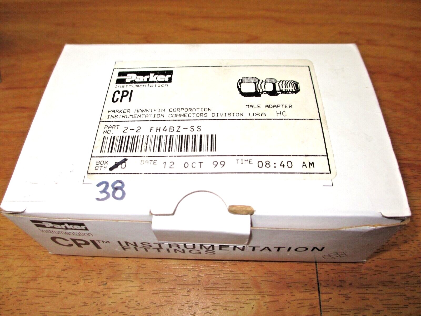 Parker 2-2 FH4BZ-SS (BOX OF 38) *NEW* CPI Instrumentation Fitting