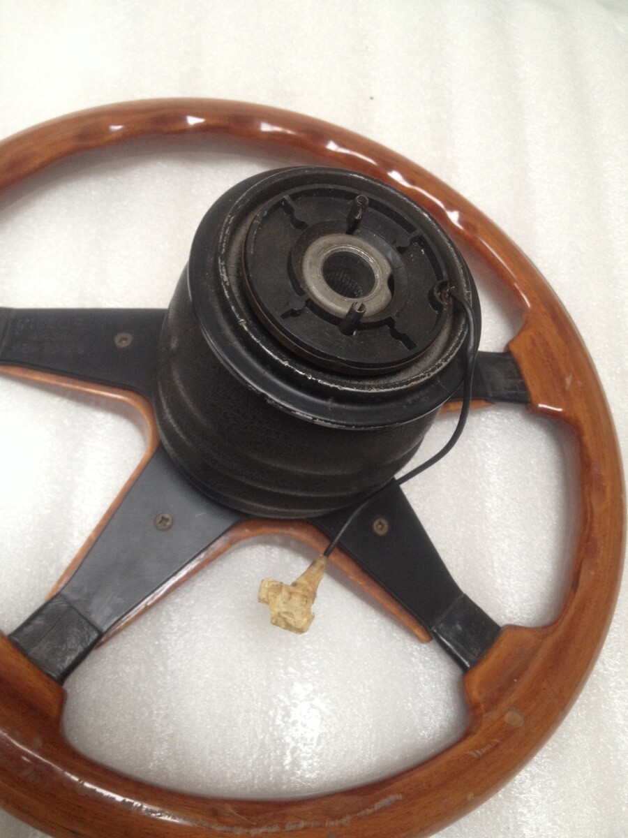 NISSAN WOOD STEERING WHEEL VICTOR PATROL SILVIA 200SX TERRANO