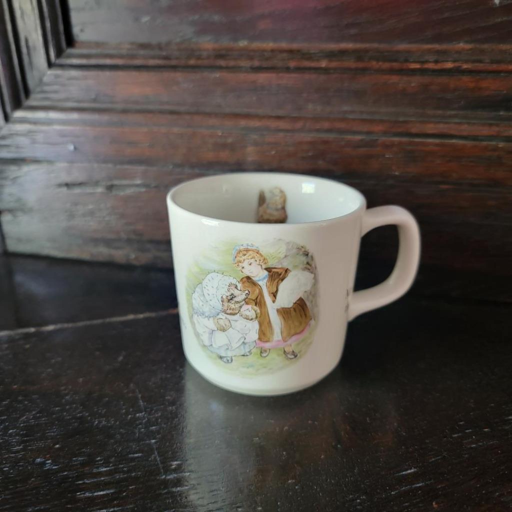 Vintage Wedgwood English Beatrix Potter Mrs Tiggy Winkle Vintage Wedgwood English Beatrix Potter Mrs Tiggy Winkle