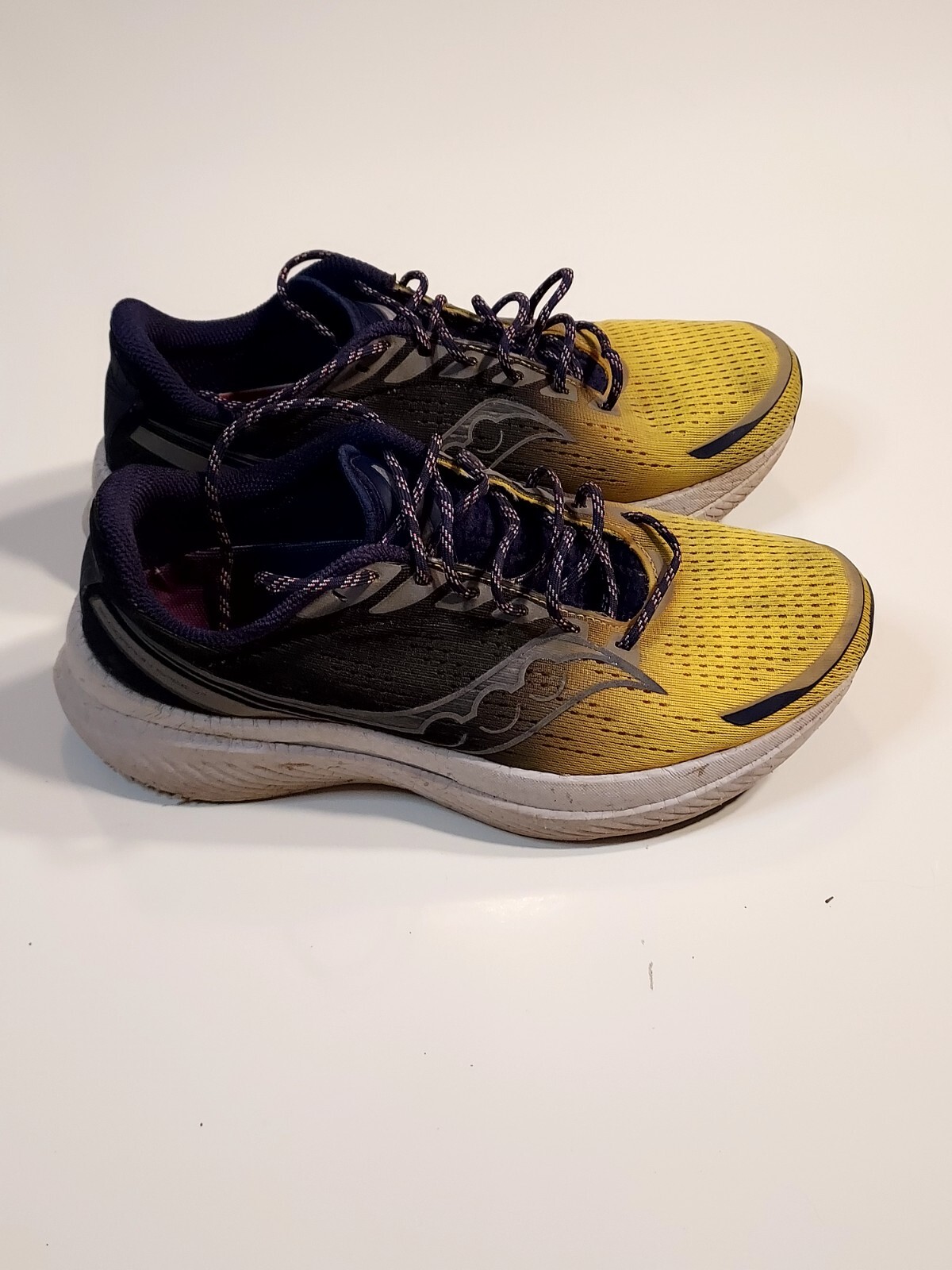 Saucony Men's Endorphin Speed 3 Running Shoes, Night LITE, 10 US - USED image 3