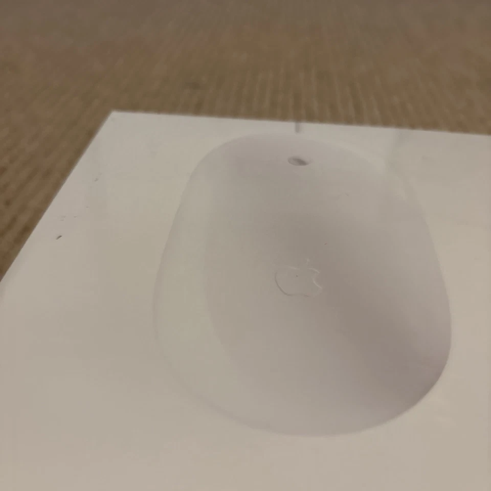 Apple Mouse A1152 USB Wired Optical Mouse MB112LL/B New Sealed - Image 2 of 4