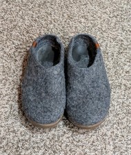 Glerups Wool Felt Slippers Charcoal Gray Unisex EU 42 US Men's 9 Women's 11