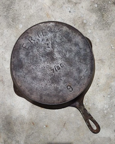 Antique Erie #9 Cast Iron Skillet Pre Griswold 3rd Series 710C Circa Late 1800's