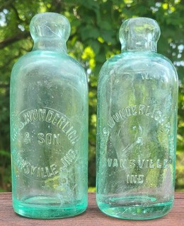 EVANSVILLE INDIANA 2 Different CHAS. WUNDERLICH & SON Hutchinson Sodas C.W & S