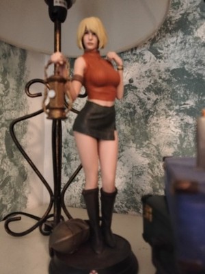 Ashley Graham - Resident Evil 4/25 cm Figur/Statue, 3D gedruckt, bemalt, Handarbeit